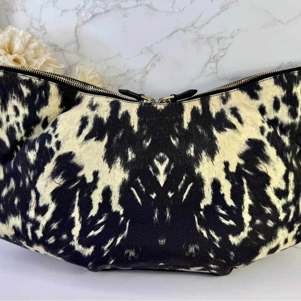 Alexander McQueen Black/White Printed Canvas “De Manta” Clutch Bag